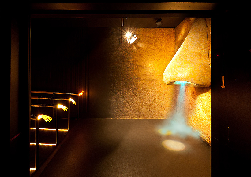 Photo by Kurt Härting • www.headrooms.net